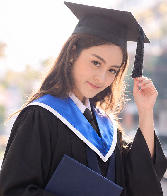 Queen Mary University of London academic gown